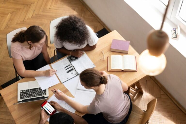 Ayudas de apoyo educativo curso 2025/2026: plazos y requisitos