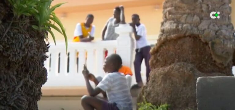 Denuncian que faltan recursos para los centros de menores migrantes en Canarias