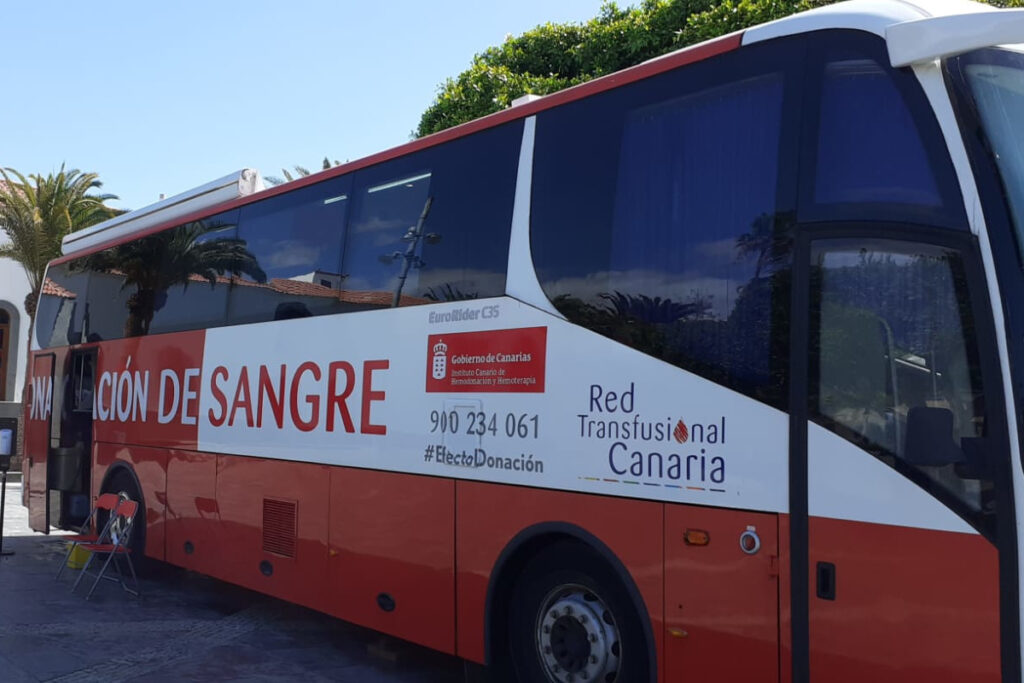 Unidad móvil de donación de sangre del Instituto Canario de Hemodonación y Hemoterapia / Archivo 