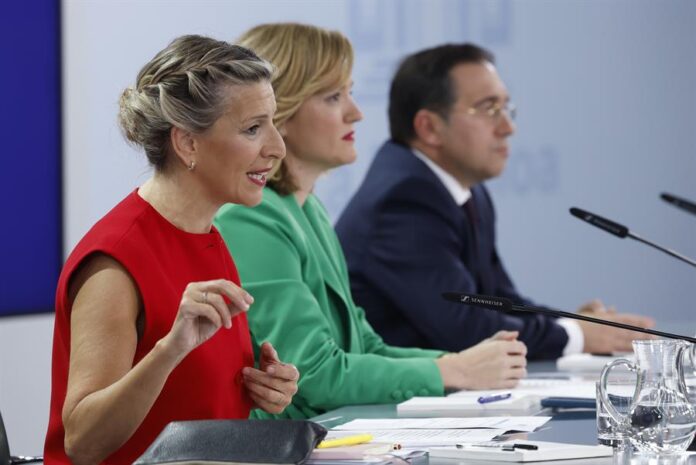 El Gobierno aprueba la reforma del subsidio de paro