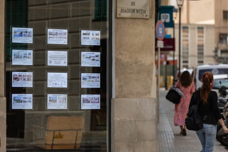 El precio de la vivienda acelera su subida al 6,3% y la nueva se encarece más del 10%