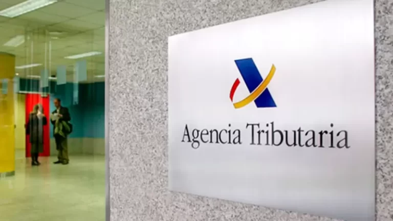 Hacienda arranca el plan ‘Le Llamamos’ y la atención a mayores en pequeños municipios para la Renta