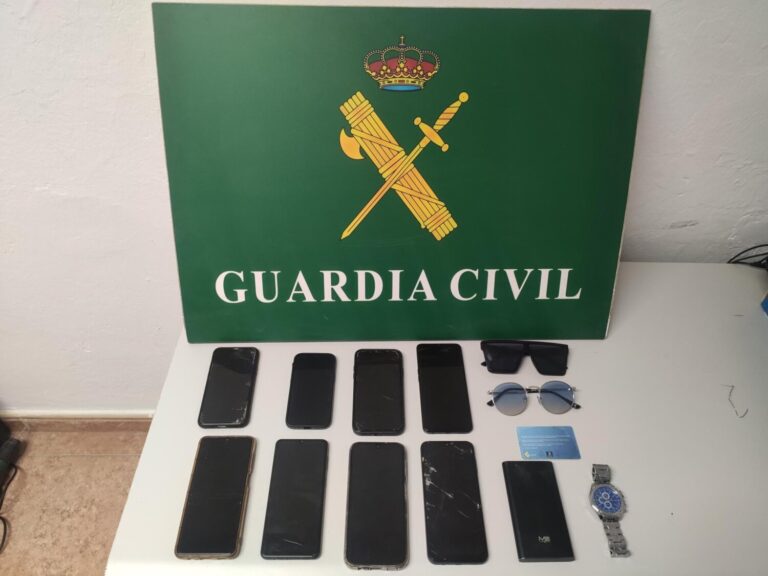 Dos detenidos y tres investigados por 21 hurtos en Gran Canaria