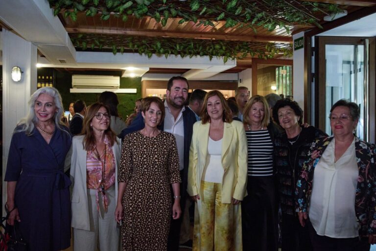 La Casa de Canarias homenajea a las primeras alcaldesas de las islas