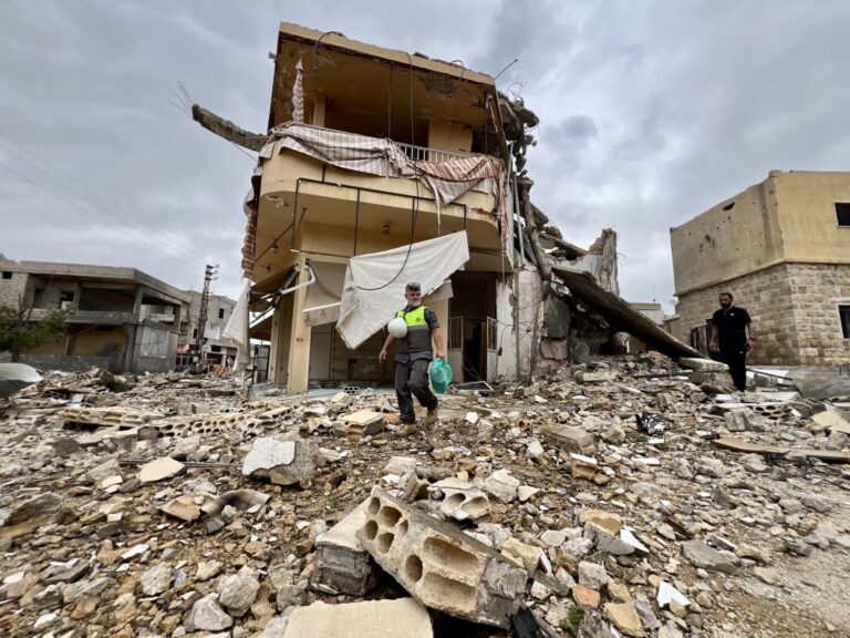 Tres miembros de una misma familia muertos en un bombardeo israelí en el sur de Líbano