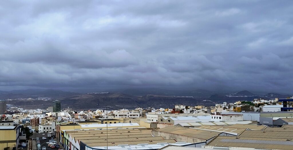 La nubosidad al norte de las islas seguirá durante el puente de Canarias