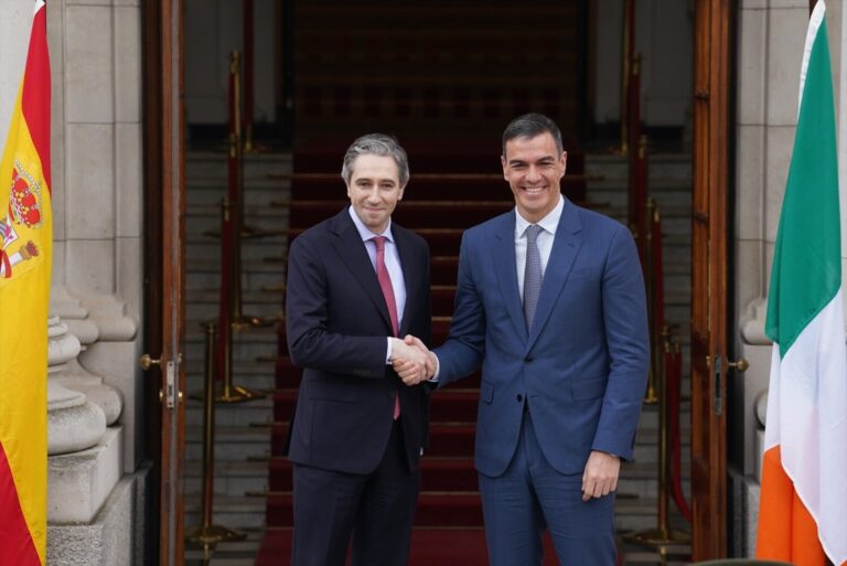 Sánchez y el primer ministro de Irlanda acuerdan reconocer “en breve” el Estado palestino