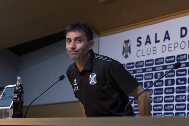 Asier Garitano afronta su último partido como entrenador del CD Tenerife