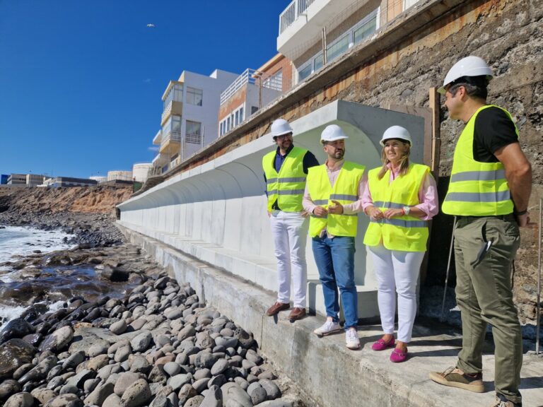 Telde culmina las obras de protección del paseo marítimo de Salinetas