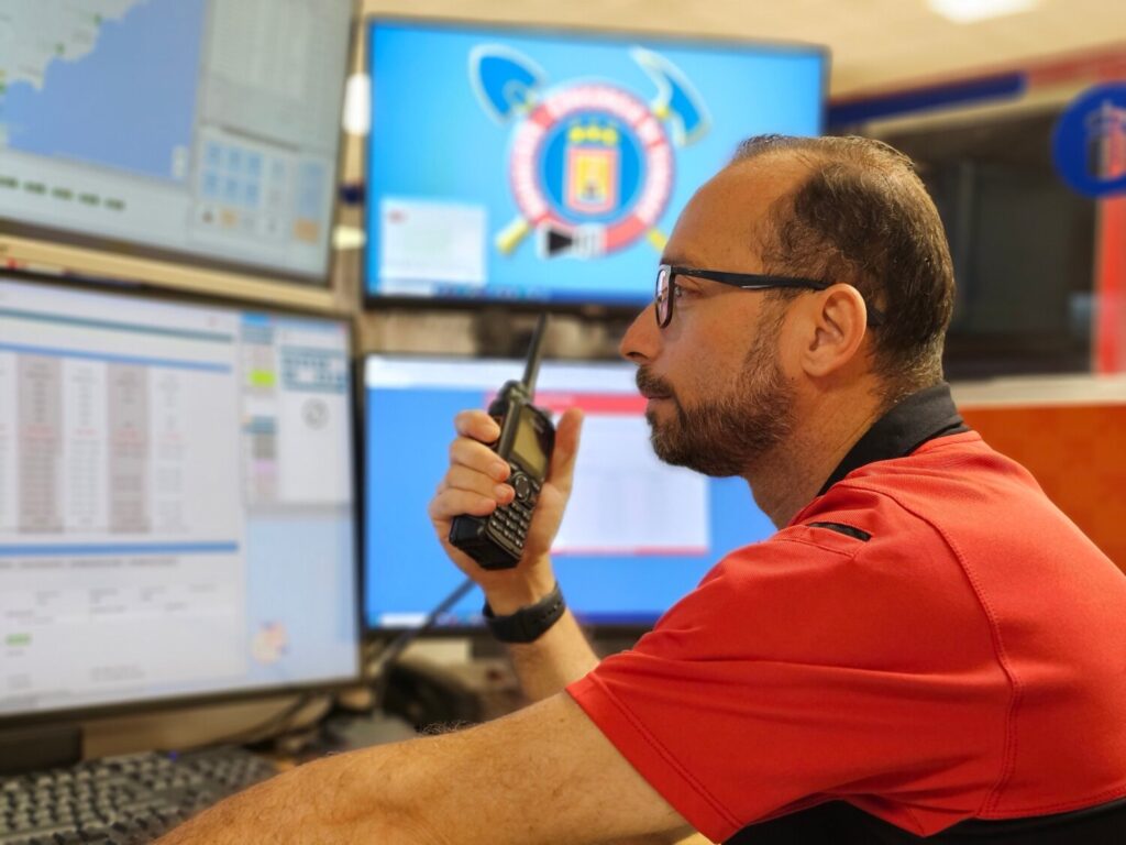 Rescatan a un hombre en estado crítico del mar en Tenerife