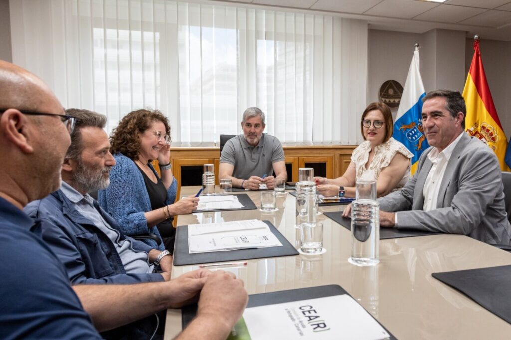El Gobierno y CEAR coinciden: la situación de los menores migrantes es insostenible