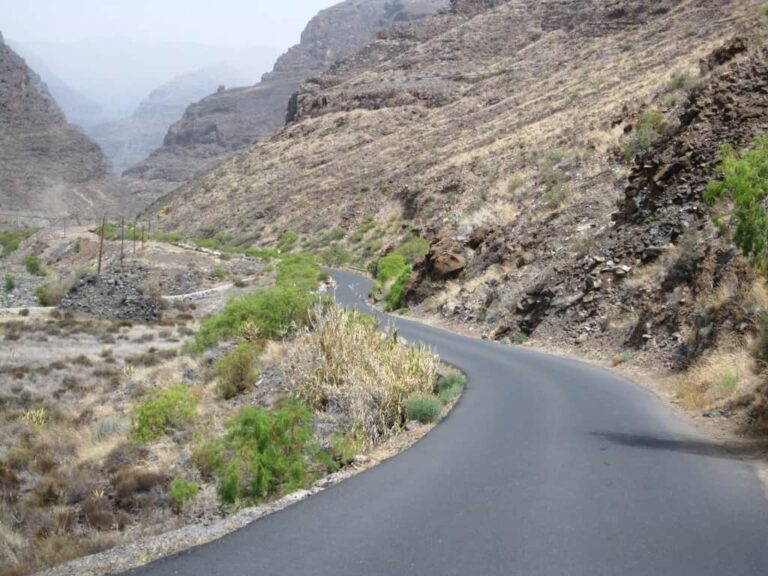 Cortes de tráfico en La Gomera por el asfaltado de la CV-20