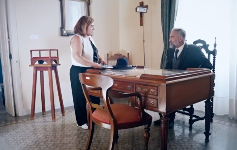 Los protagonistas de ‘Noveleros’ disfrutan de una tarde en los museos canarios