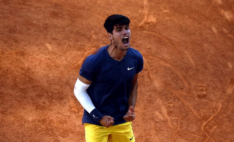 Alcaraz remonta hacia la gloria y logra su primer Roland Garros