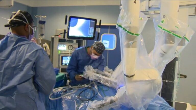 El presente y el futuro de la cirugía robótica, este martes en ‘Noche de reportajes’