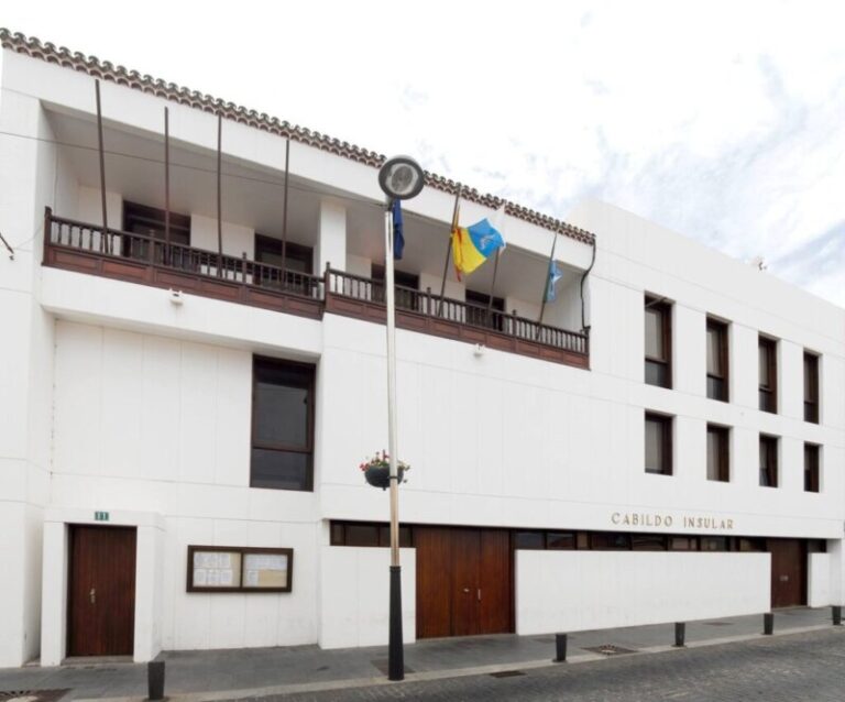 El Cabildo de El Hierro celebra su centenario