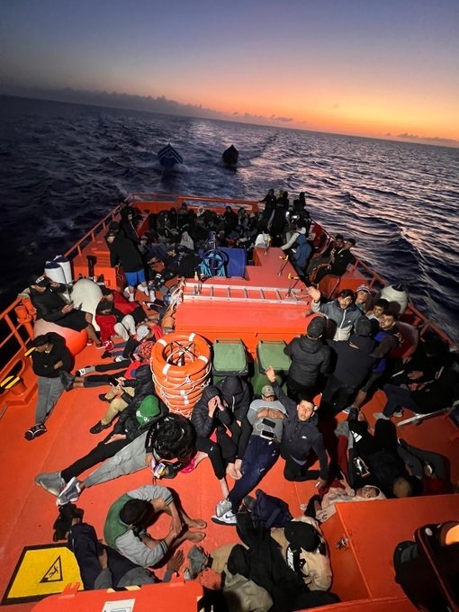 Ya son 261 los migrantes rescatados de seis embarcaciones este domingo en aguas Canarias