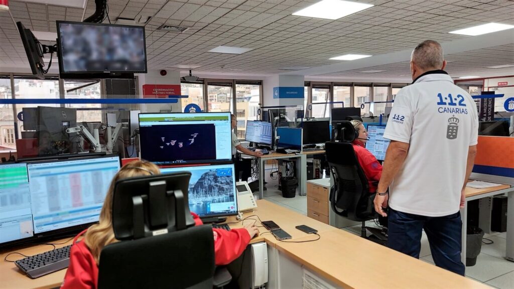 Un joven herido de carácter moderado tras caer de la primera planta de un alojamiento en Tenerife