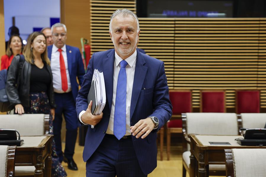 Ángel Víctor Torres en la comisión por el caso Koldo. Imagen: El ex presidente del Gobierno de Canarias y ministro de Política Territorial y Memoria Democrática, Ángel Víctor Torres. EFE