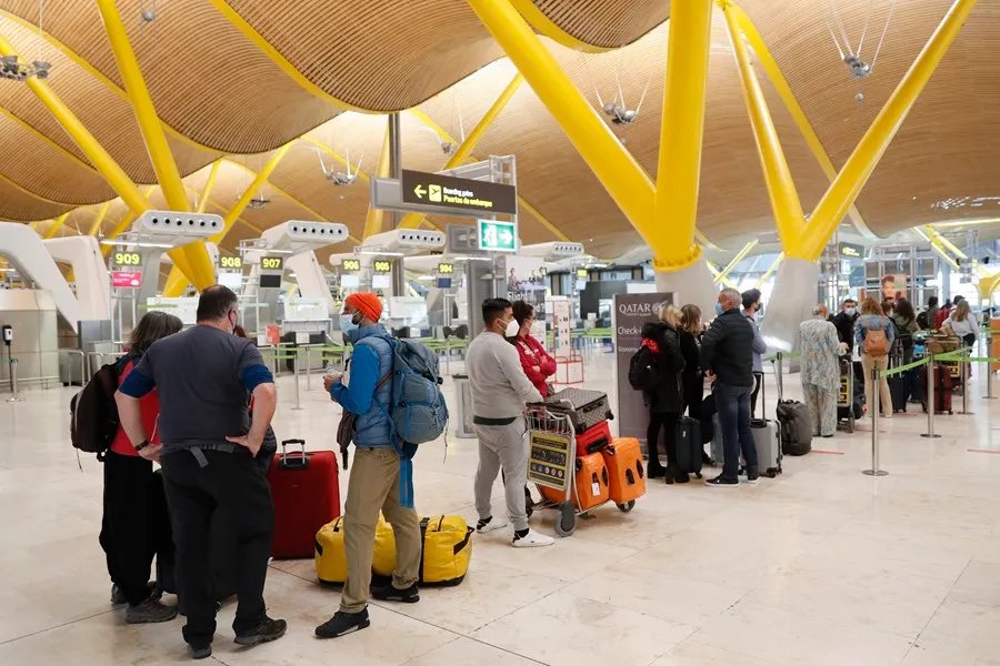 Los españoles viajan un 15 % más en el primer trimestre. Imagen EFE