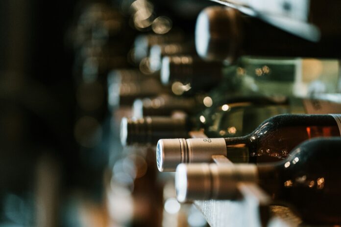 Los vinos de El Hierro se suman a la Bajada de la Virgen con una edición especial