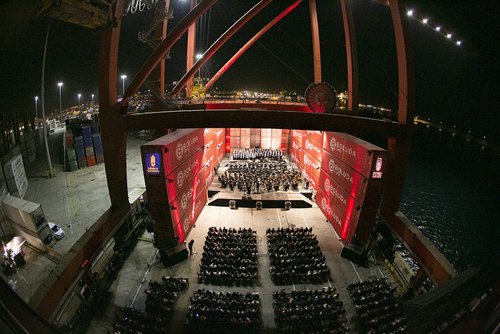 El concierto de la Orquesta Filarmónica de Gran Canaria entre contenedores llega este sábado a la terminal de Boluda
