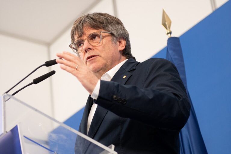 Puigdemont pedirá a Sánchez que se someta a una cuestión de confianza en el Congreso