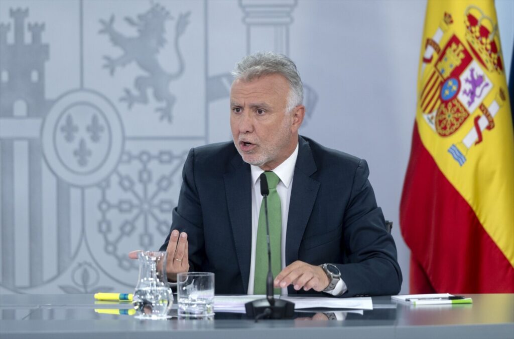 El ministro de Política y Memoria Democrática, Ángel Víctor Torres, durante una rueda de prensa posterior a la reunión del Consejo de Ministros, en el Palacio de la Moncloa, a 9 de julio de 2024, en Madrid (España). El Congreso de Ministros ha remitido al Congreso de los Diputados para su ratificación el Acuerdo sobre la Conservación y Uso Sostenible de la Biodiversidad Marina más allá de las Jurisdicciones Nacionales, más conocido como Acuerdo de Alta Mar./ Alberto Ortega / Europa Press 09/7/2024