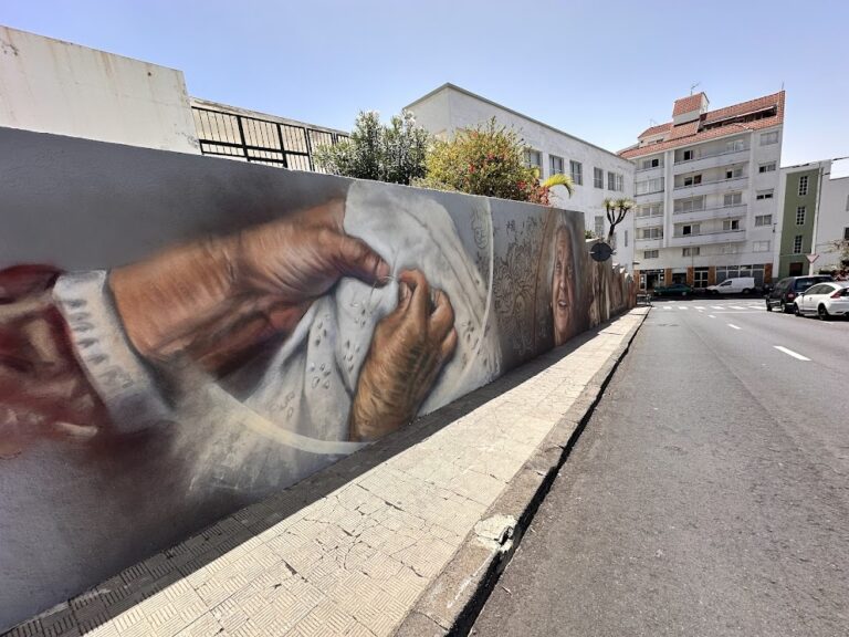 Santa Cruz de La Palma estrena un mural en homenaje a sus mayores