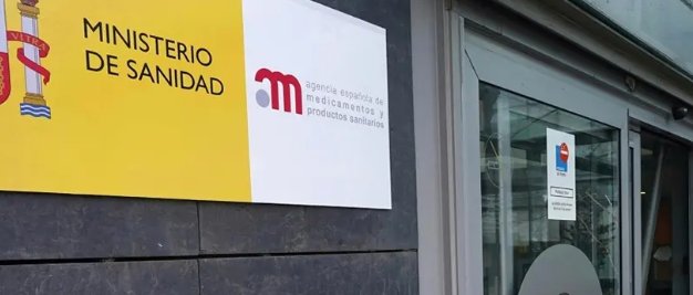 Sanidad pide retirar varios lotes de agua micelar por la presencia de una bacteria