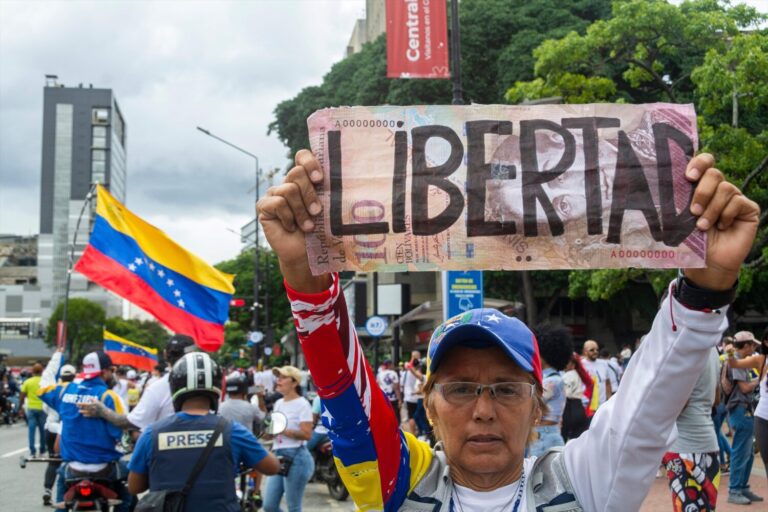 Minuto a minuto: Al menos 1.000 detenidos por las protestas en Venezuela