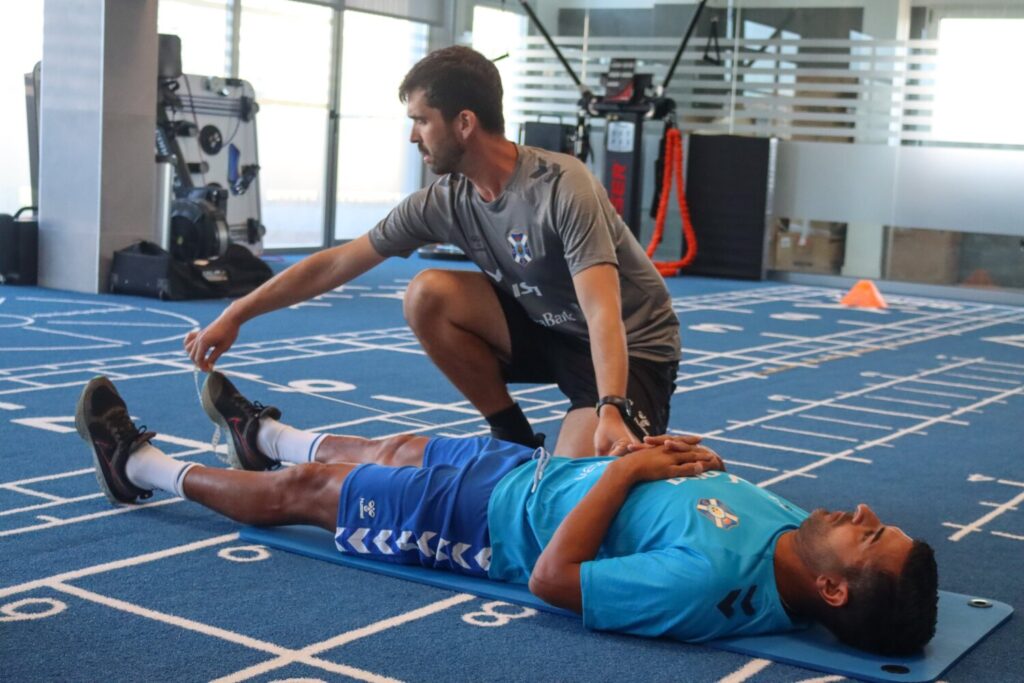 Ángel durante la primera jornada de trabajo de la pretemporada 24/25 / CD Tenerife