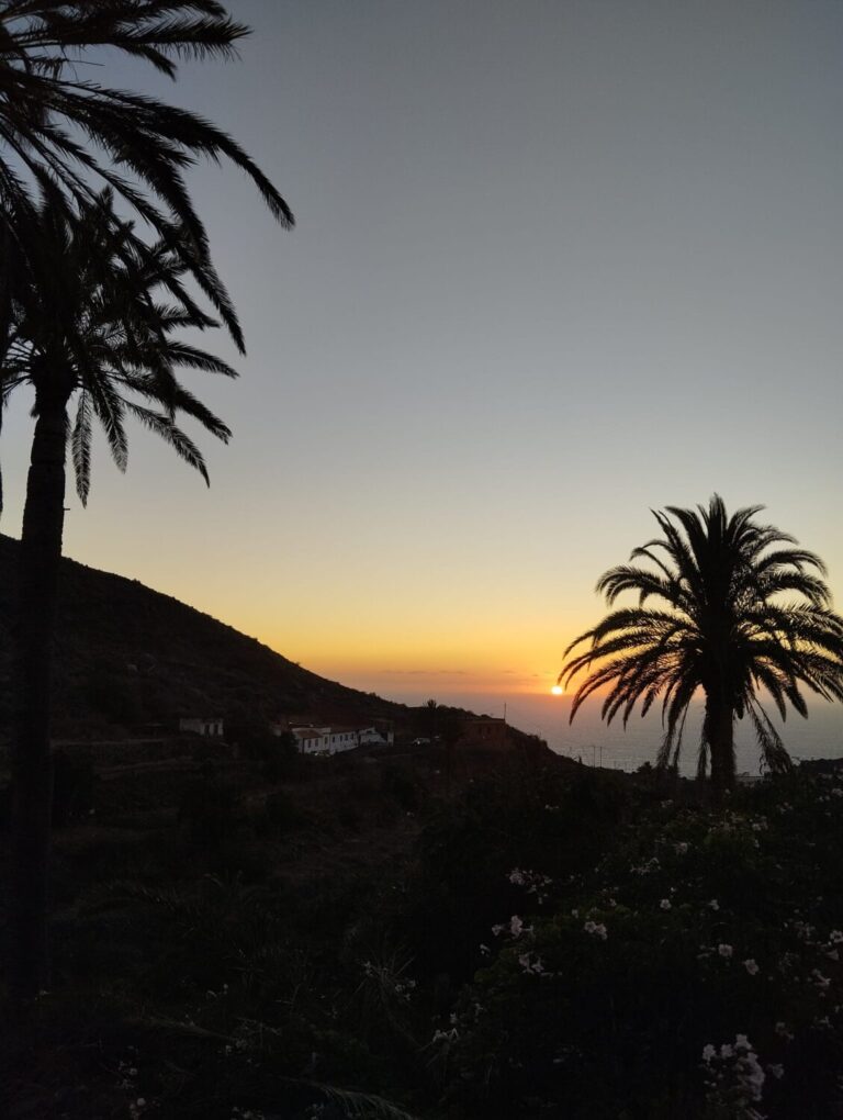 Canarias registra durante esta madrugada temperaturas máximas de más de 30 grados