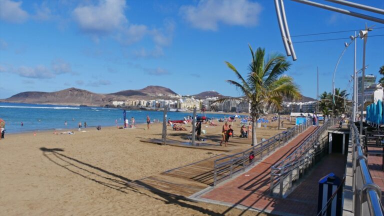 El calor no se va y alcanzará los 35ºC en algunas zonas de Gran Canaria