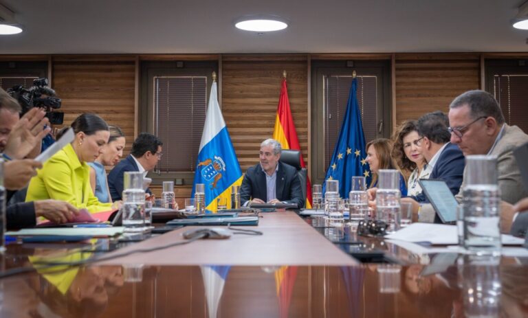 Canarias se muestra “optimista” ante la posible reforma de la Ley de Extranjería