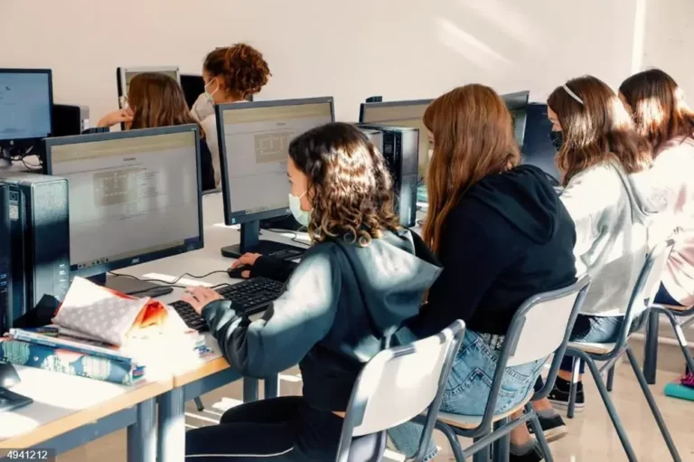 Mejoran la conectividad en más de 571 centros educativos y sanitarios