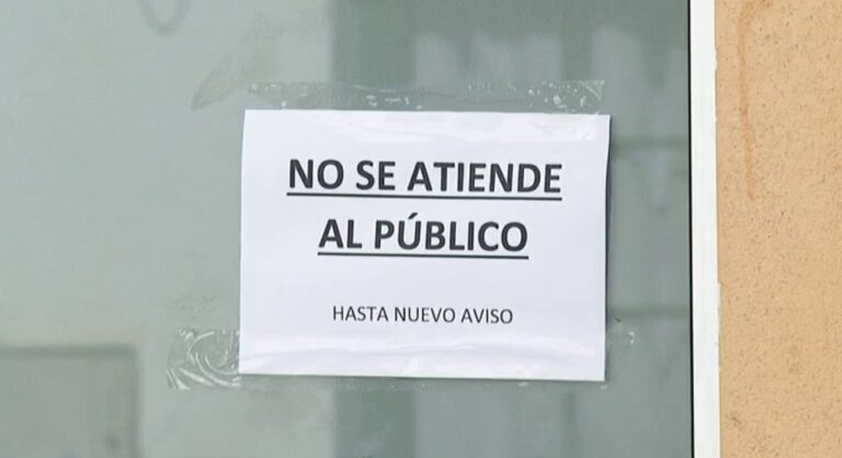 La oficina de Correos de Corralejo, en Fuerteventura, se encuentra al límite