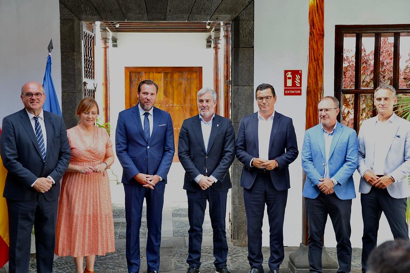 Imágenes de la visita del ministro Óscar Puente a la carretera de La Costa en La Palma. Foto Gobierno de Canarias
