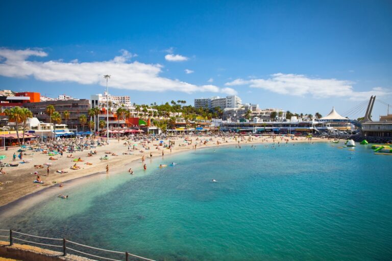 Reabre la playa de “La Pinta”, en Adeje, Tenerife