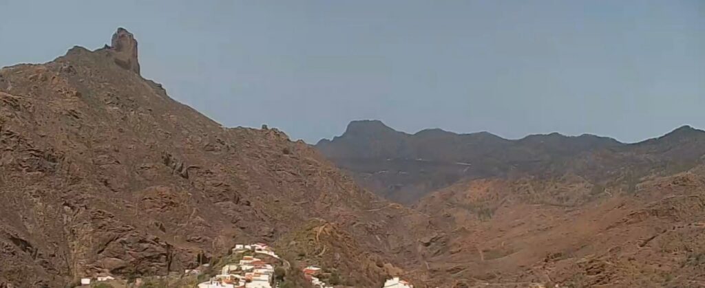 Semana de mucho calor en Canarias Imagen de Tejeda en Gran Canaria este lunes. Captura webcam Ayuntamiento de Tejeda