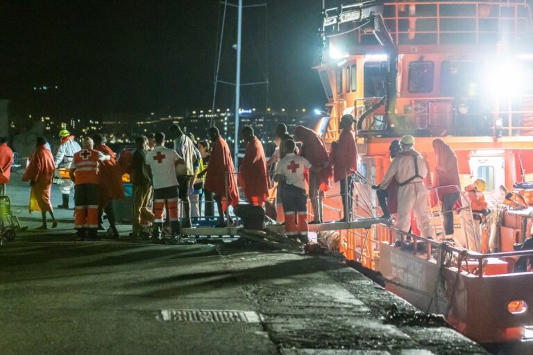 Más de 700 migrantes rescatados en las últimas horas en Canarias