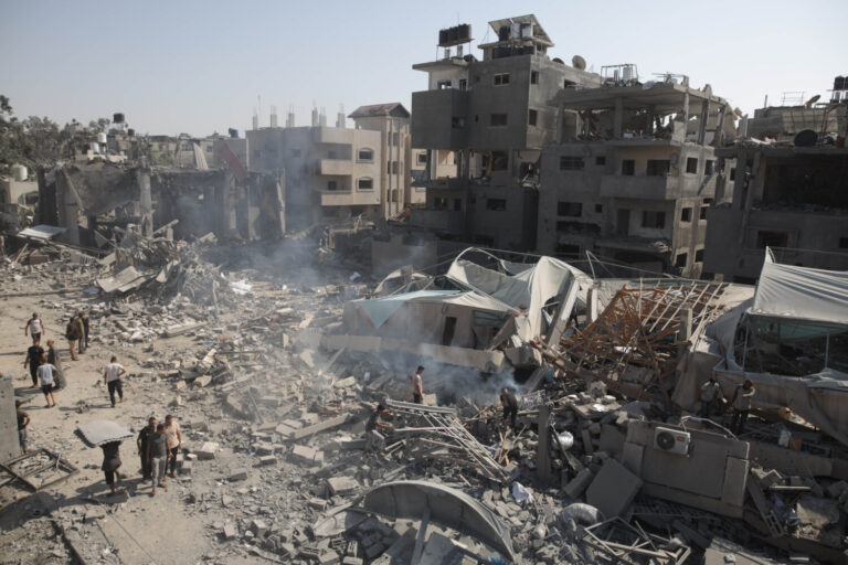 Nuevo bombardeo de Israel contra un campamento de refugiados en Gaza