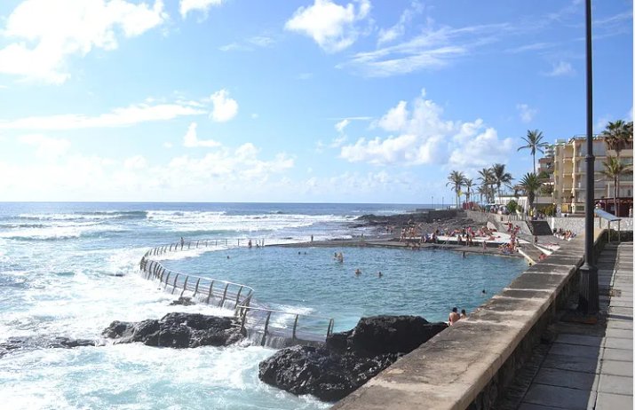Fallece un bañista en las piscinas naturales de Punta del Hidalgo, en Tenerife