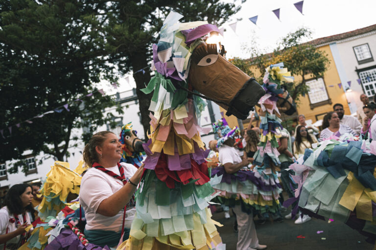 La Laguna vive un viernes histórico plagado de tradiciones y folclore por las Fiestas del Cristo