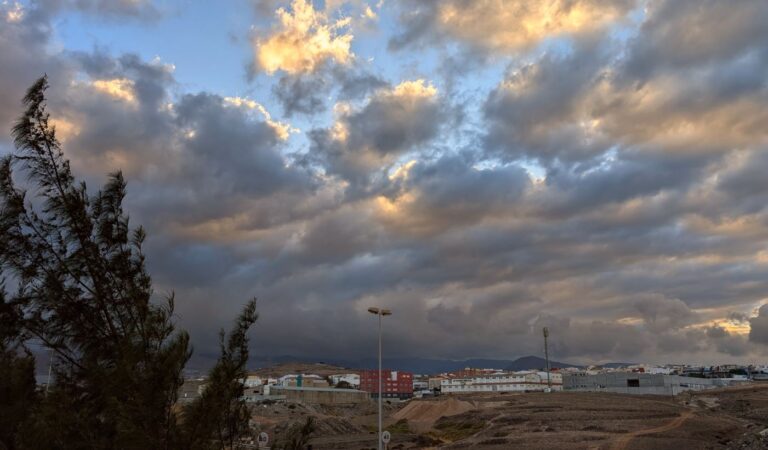 Temperaturas estables durante el fin de semana con probabilidad de chubascos
