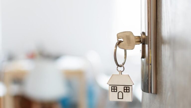 Canarias suspende en construcción de vivienda pública