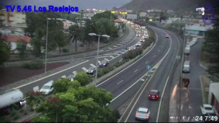 Dos heridos tras una colisión frontal en Los Realejos, Tenerife