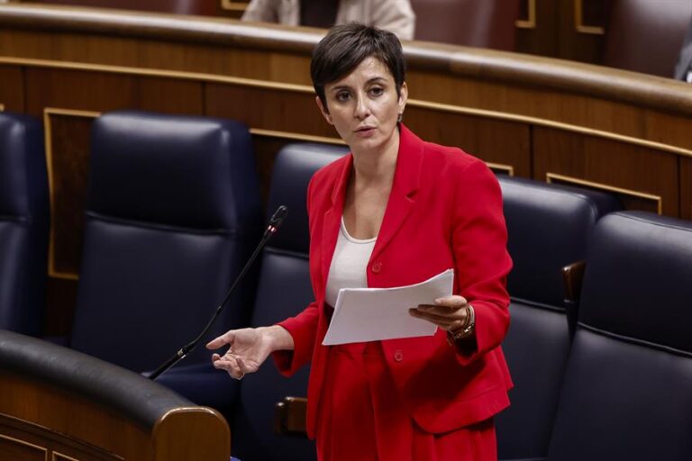 Isabel Rodríguez pide la colaboración de las autonomías para alcanzar un acuerdo de país en vivienda