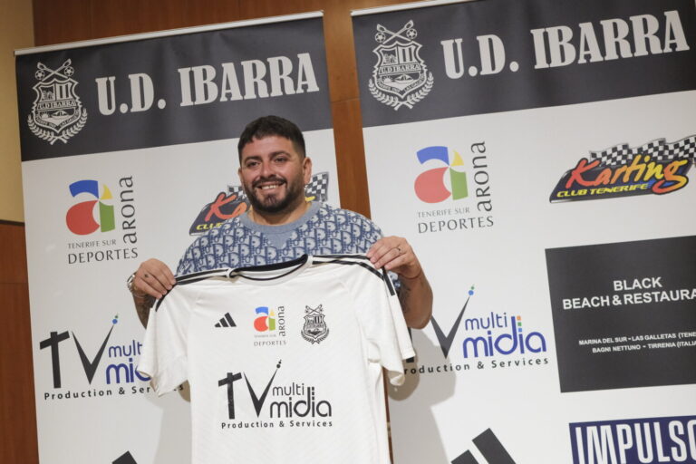 Diego Maradona Jr. es ya el nuevo técnico de la UD Ibarra