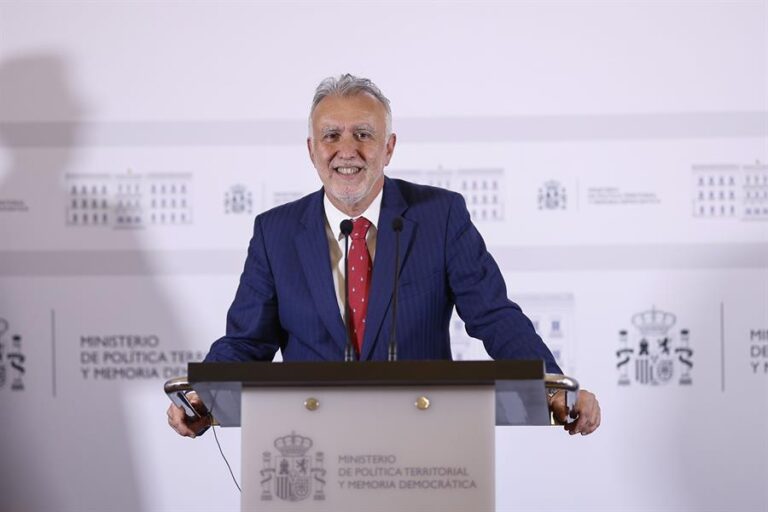 El Gobierno enviará una carta a la UE solicitando que se activen los apoyos para afrontar la crisis migratoria